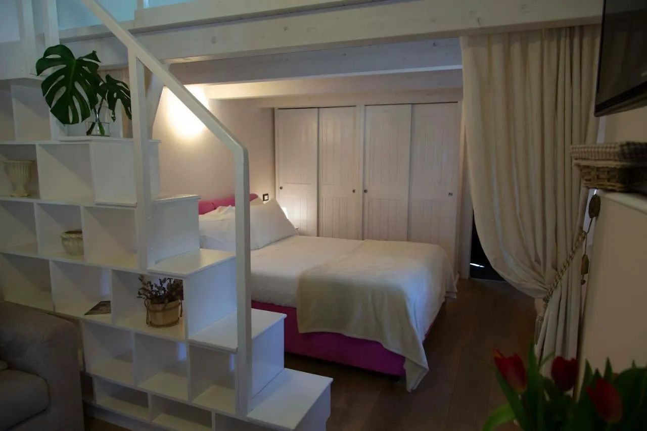 Casa Vacanze La Villetta Tra Cinque Terre E Versilia Ameglia Feriehus